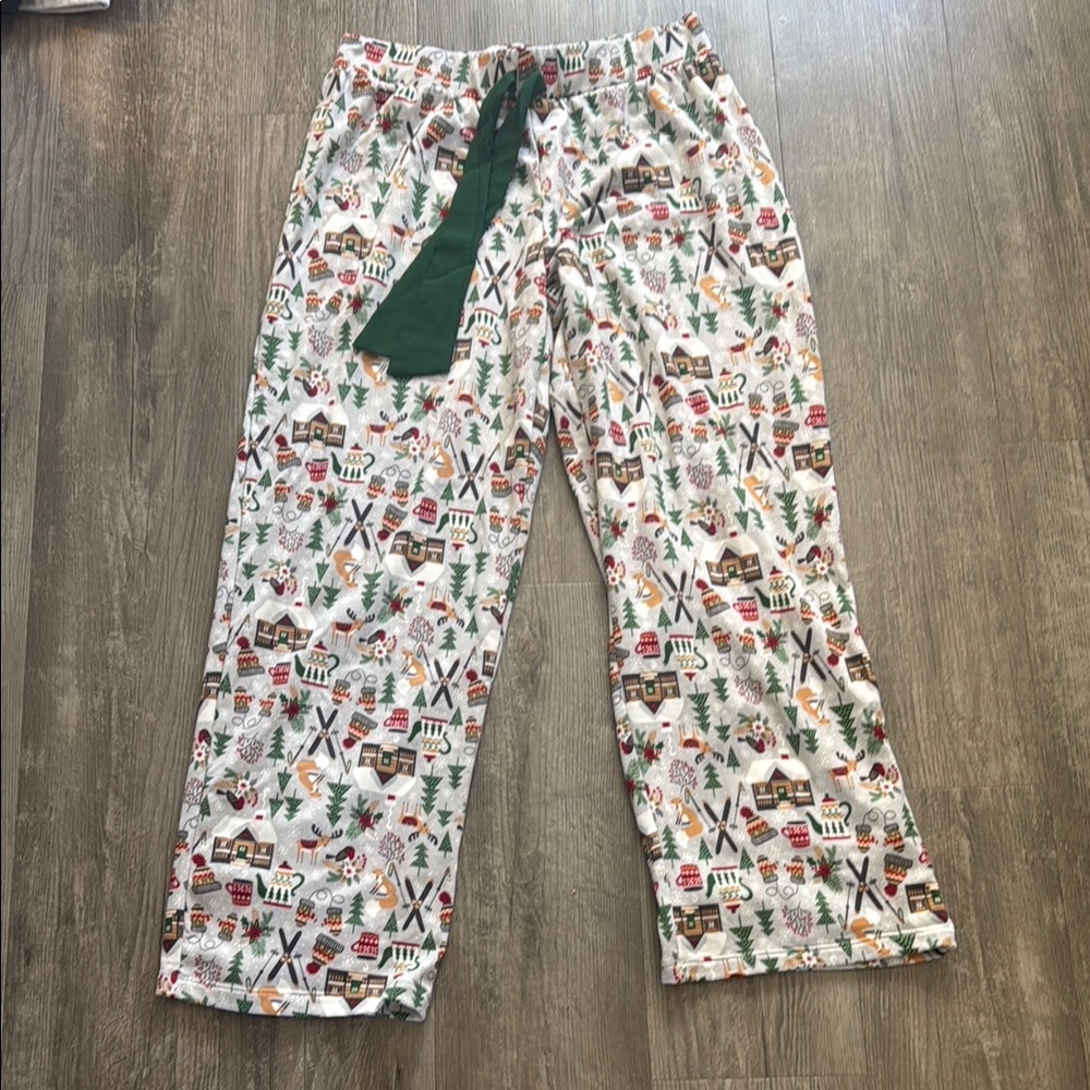 Festive Holiday Print Pajama Pants
